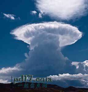 形状奇怪的云的形成Top4：云砧