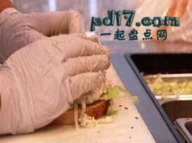 关于食品安全的常见误区Top7：戴手套可以使食物不接触细菌