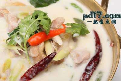 最好吃的泰国菜Top3：Tom Kha Kai（椰汁鸡汤）