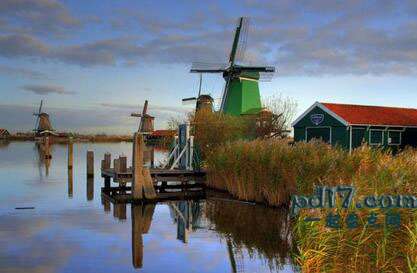 阿姆斯特丹昂贵的旅游项目Top8：Zaanse Schans Windmills，Volendam和Edam的私人一日游