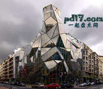 世界著名玻璃建筑Top7：毕尔巴鄂巴斯克卫生署总部
