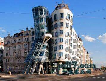 世界著名玻璃建筑Top2：布拉格舞蹈之家