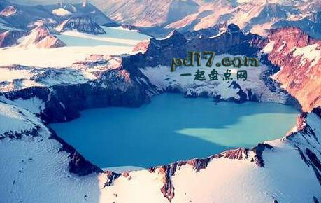 世界上最美的火山口湖Top5：Mount Katmai火山口湖