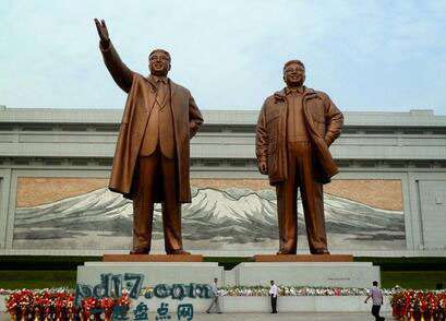 世界上最大的雕像Top17：曼苏山纪念碑