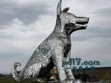 世界上惊人的巨型雕像、雕塑Top6：超大银狗