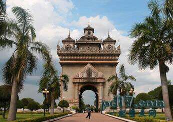 世界上最惊人的拱形门纪念碑Top3：Patuxai