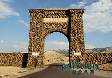 世界上最惊人的拱形门纪念碑Top1：罗斯福拱形门