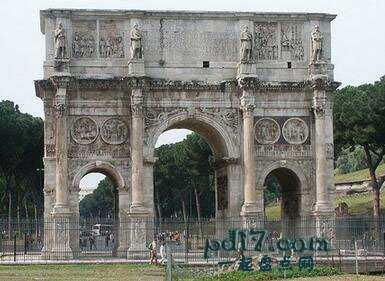 世界上最惊人的拱形门纪念碑Top7：君士坦丁拱门