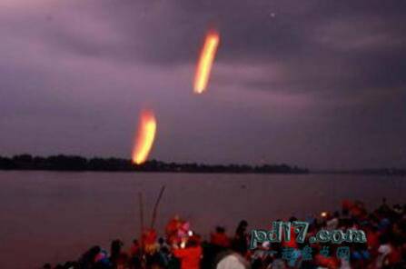 世界上神奇的自然现象Top10：纳迦火球：湄公河每年10月份吐火焰
