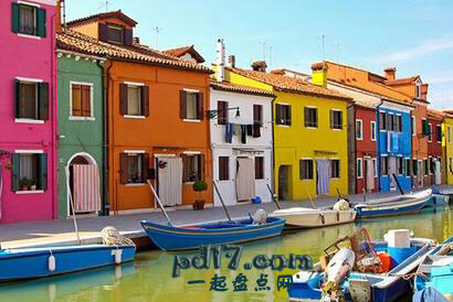 颜色最鲜艳的城市Top8：意大利布拉诺岛