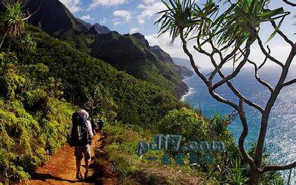 海岸线徒步旅行线Top7：夏威夷的Kalalau Trail