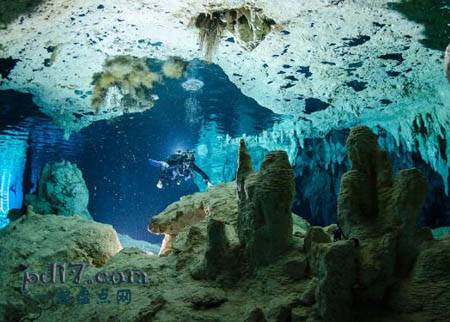 世界上最著名的水下洞穴Top1：马尔代夫水下洞穴