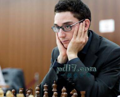 国际象棋选手Top4：法比亚诺卡鲁阿纳 2794