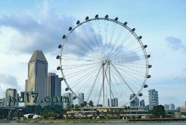 世界上最著名的摩天轮Top7：新加坡摩天轮