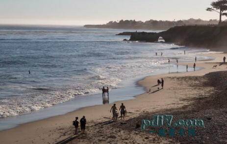 世界上比较危险的海滩Top10：加州红三角