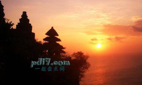 巴厘岛最佳观日落景点Top6：乌鲁瓦图