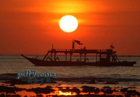 巴厘岛最佳观日落景点Top1：吉利群岛