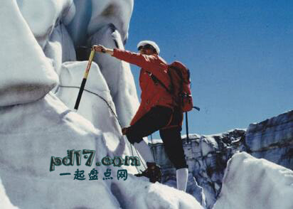 世界上最冒险的运动Top11：冰川攀登