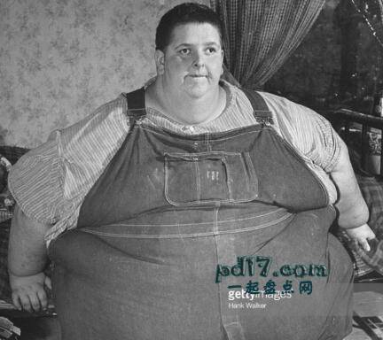 世界上最胖的人Top4：罗伯特伯爵休斯
